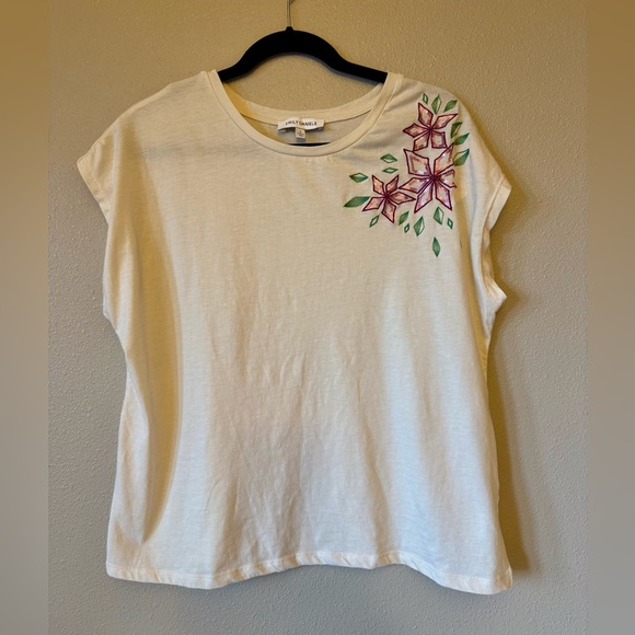 Emily Daniels Tops - Elegant Cream Tee with Floral Accents